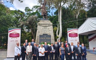 Guardia de Honor y Ofrenda Floral ante el Monumento de Miguel Hidalgo y Costilla, Delegación Veracruz-Norte